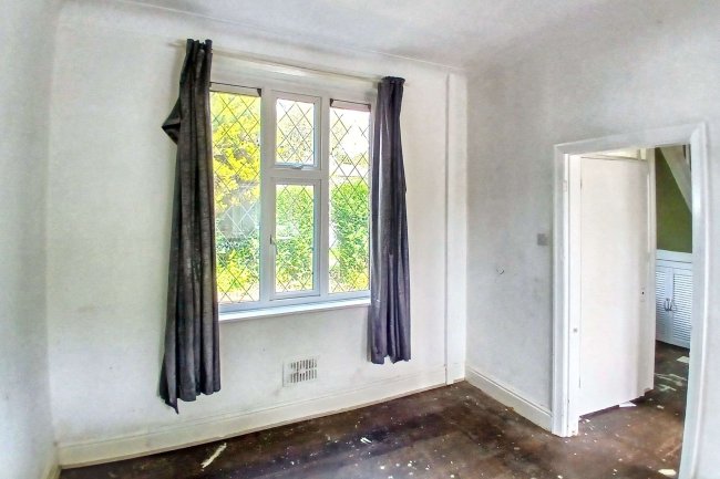 5 Blackpool Road, Ribbleton, Preston, Lancashire, PR2 6BS 8