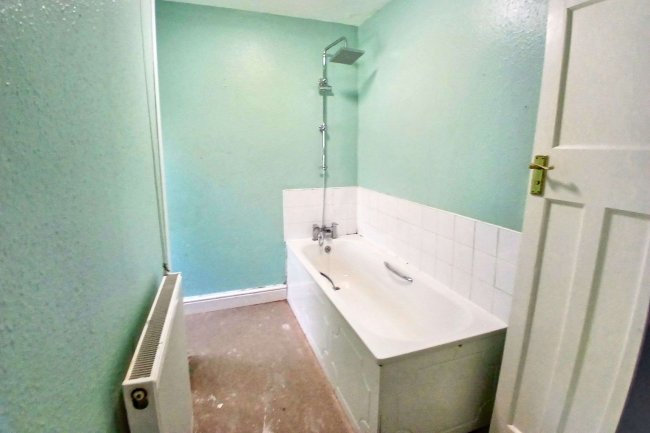 5 Blackpool Road, Ribbleton, Preston, Lancashire, PR2 6BS 8