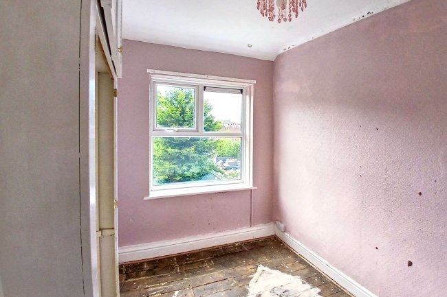 5 Blackpool Road, Ribbleton, Preston, Lancashire, PR2 6BS 8