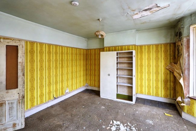 3 Ulverston Road, Walthamstow, London, E17 4BN 6