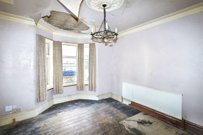 3 Ulverston Road, Walthamstow, London, E17 4BN 6