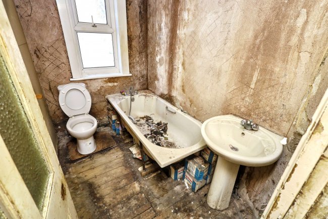 3 Ulverston Road, Walthamstow, London, E17 4BN 6