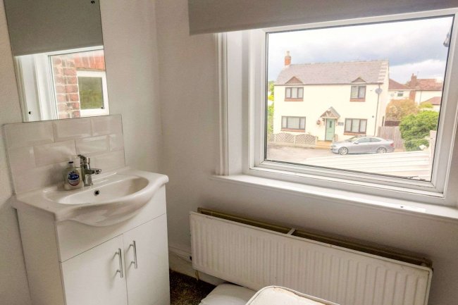 21 Elmbridge Road, Gloucester GL2 0NY 1