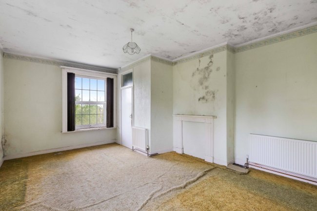 Boyce Court, Dymock, Nr Ledbury GL18 2BG 1