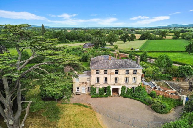 Boyce Court, Dymock, Nr Ledbury GL18 2BG 1