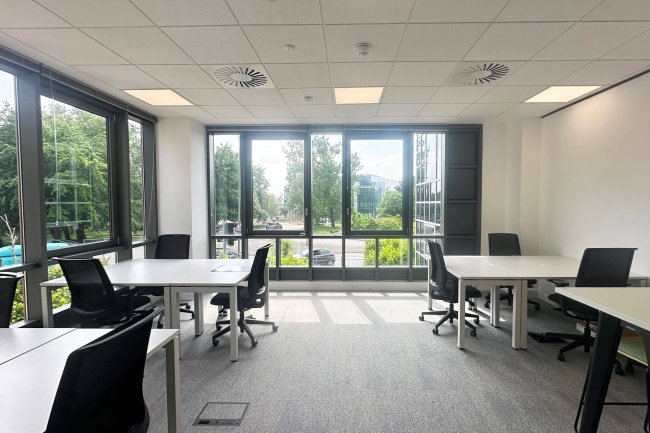 Rourke House, 3 Watermans Park, The Causeway, Staines Upon-Thames, TW18 3BA 25