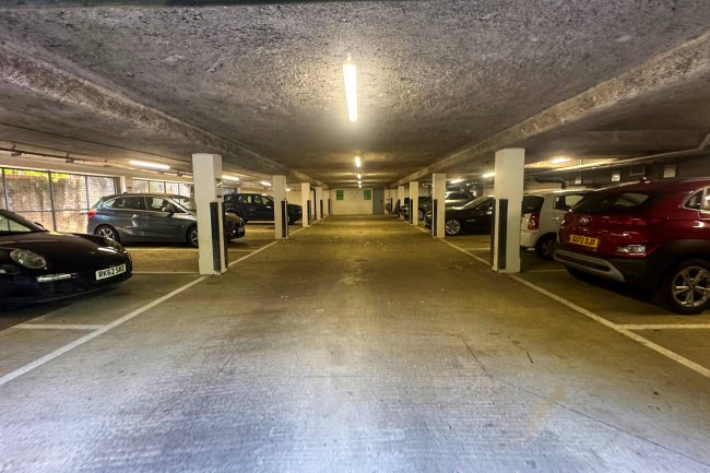 Rourke House, 3 Watermans Park, The Causeway, Staines Upon-Thames, TW18 3BA 25