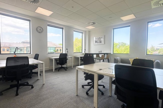 Rourke House, 3 Watermans Park, The Causeway, Staines Upon-Thames, TW18 3BA 25