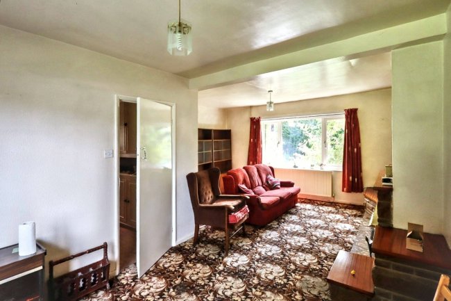 97 Princess Avenue, South Elmsall, Pontefract, WF9 2QX 6