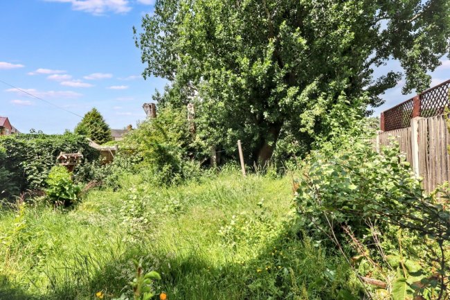 97 Princess Avenue, South Elmsall, Pontefract, WF9 2QX 6