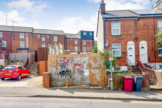 Land at 82 Mount Pleasant Road, Reading, RG1 2TD 6