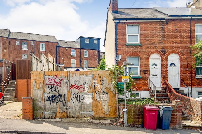 Land at 82 Mount Pleasant Road, Reading, RG1 2TD 6