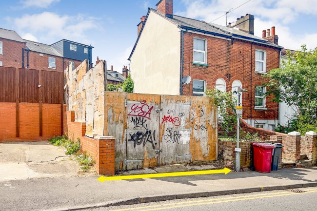 Land at 82 Mount Pleasant Road, Reading, RG1 2TD 6