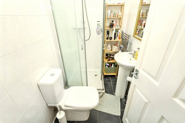 4 East View, Vale of Health, Hampstead, London NW3 1AU 6