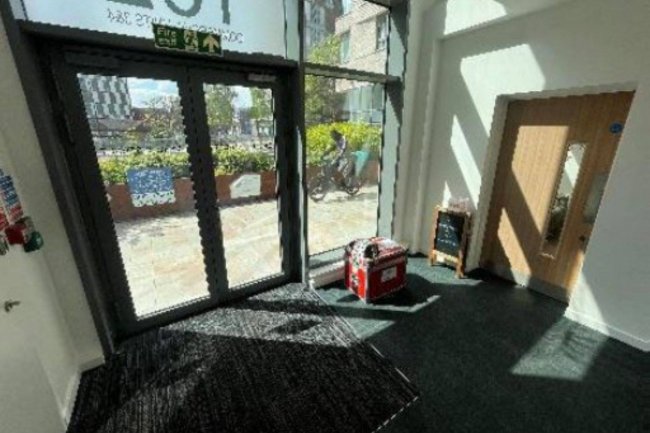 Unit 3b (Mezzanine Floor) 102 Camley Street, London NW1C 4PF 1