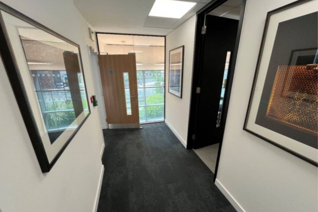 Unit 3b (Mezzanine Floor) 102 Camley Street, London NW1C 4PF 1