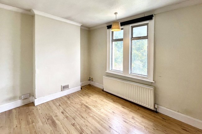 166 Frant Road, Thornton Heath, CR7 7JW 5