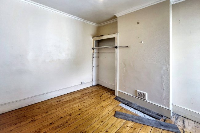 166 Frant Road, Thornton Heath, CR7 7JW 5