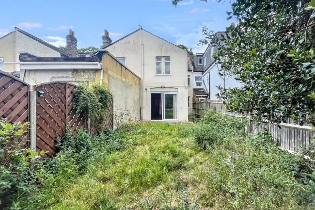 166 Frant Road, Thornton Heath, CR7 7JW 5