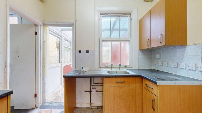 53 Newlands Road, Norbury, London, SW16 4SR 7