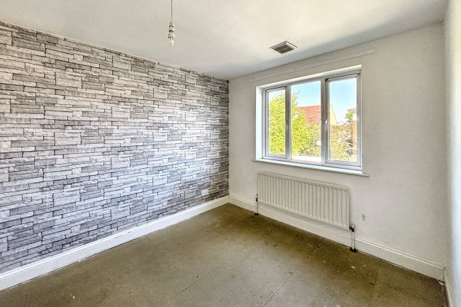 3 Halford Close, Edgware, Middlesex, HA8 5QF 2