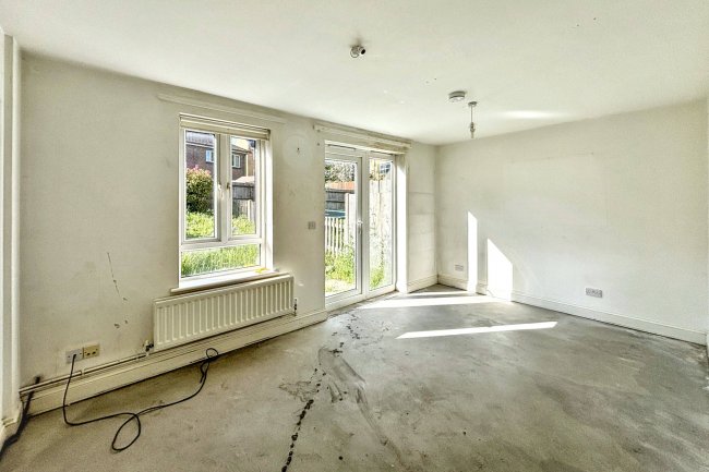 3 Halford Close, Edgware, Middlesex, HA8 5QF 2