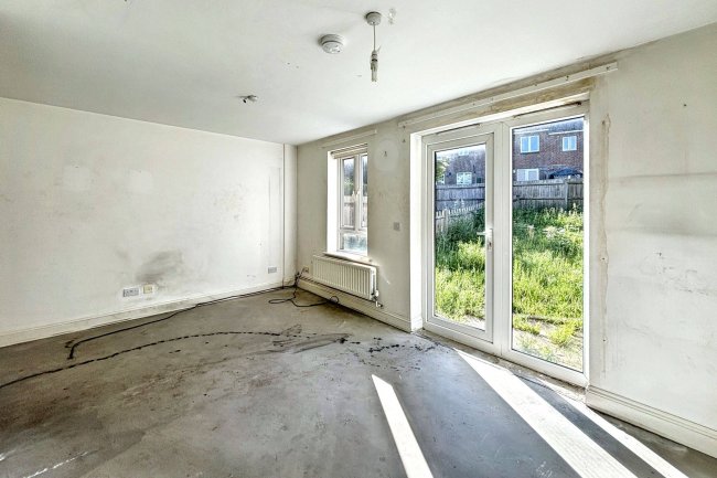 3 Halford Close, Edgware, Middlesex, HA8 5QF 2