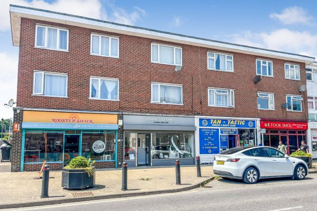 171 North Lane, Aldershot GU12 4SY 13