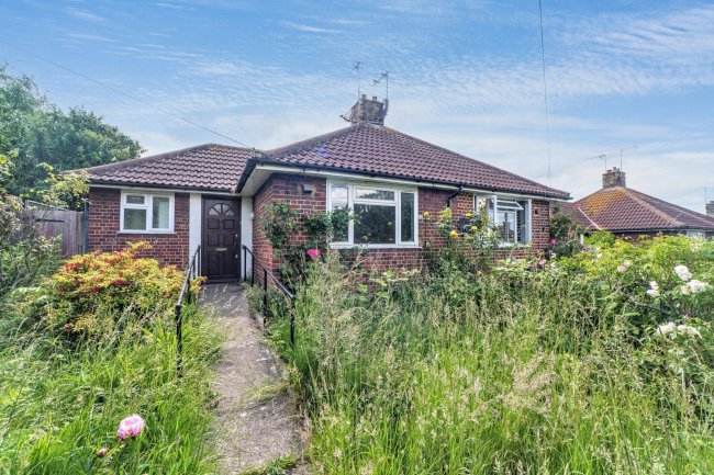 33 Glenmore Road, Welling, DA16 3BN 2