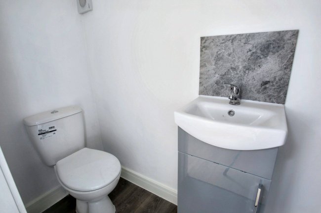 316 Oldham Road, Failsworth, Manchester M35 0EN 8