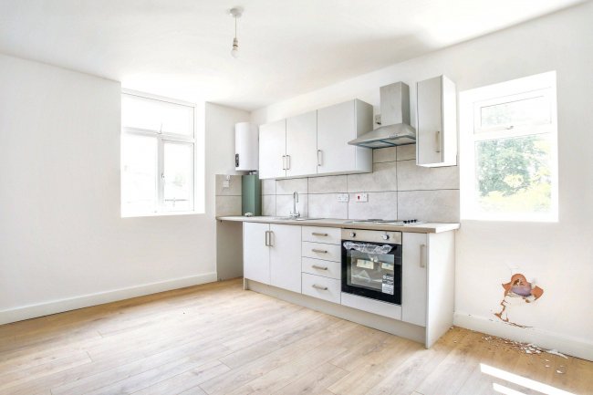 316 Oldham Road, Failsworth, Manchester M35 0EN 8