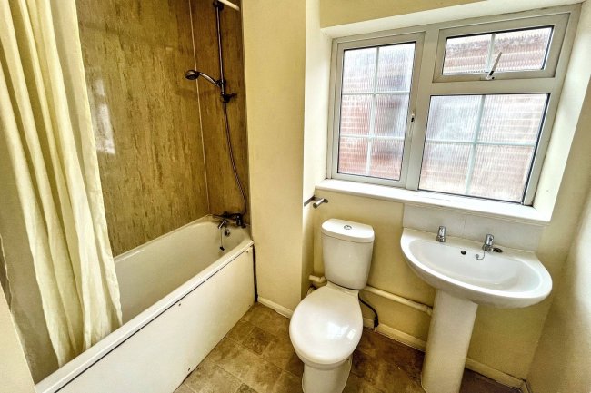 13 Radcliffe Road, Croydon, CR0 5QG 3