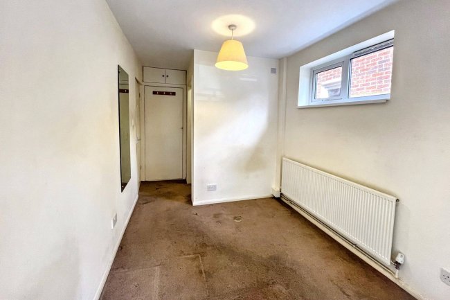 13 Radcliffe Road, Croydon, CR0 5QG 3