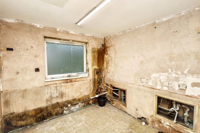 103 Park Lane, Wembley, Middlesex, HA9 7SF 2