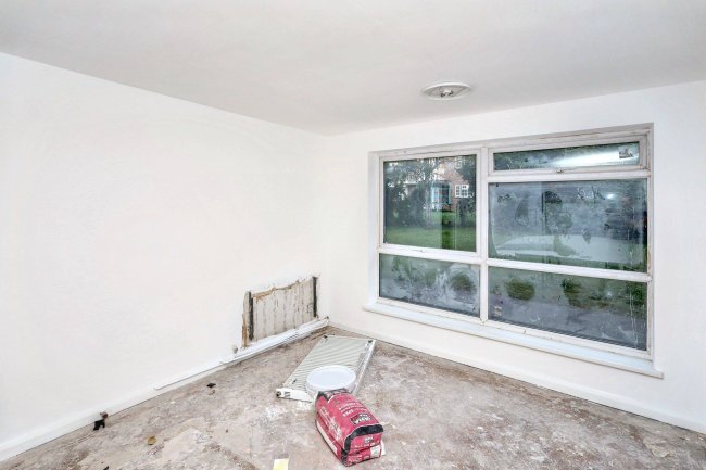 103 Park Lane, Wembley, Middlesex, HA9 7SF 2