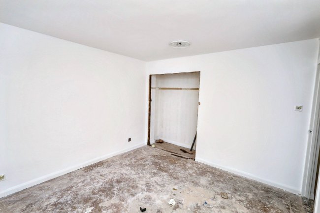 103 Park Lane, Wembley, Middlesex, HA9 7SF 2