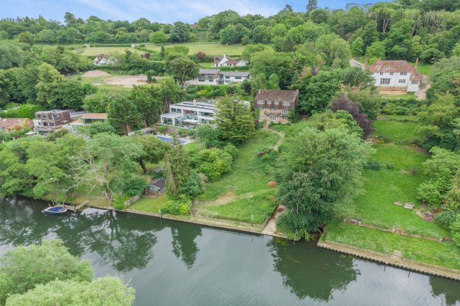 Mendota, Stonehouse Lane, Cookham, SL6 9TP 10