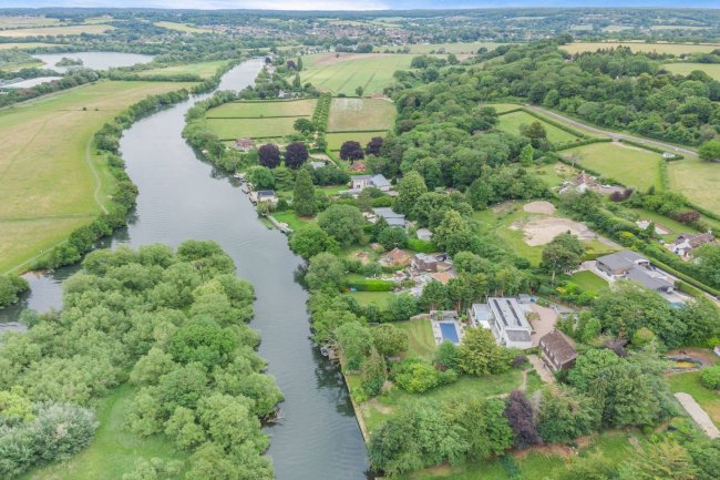 Mendota, Stonehouse Lane, Cookham, SL6 9TP 10