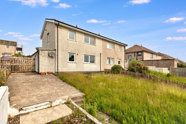 47 Pearl Road, Salterbeck, Workington, Cumbria, CA14 5EF 2