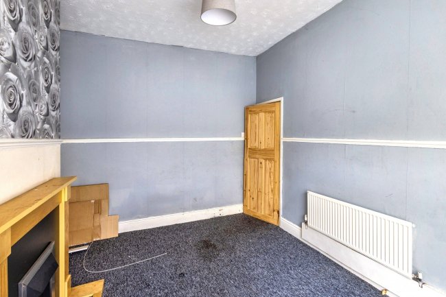 2 Broadway, Goole, East Yorkshire, DN14 5HR 1