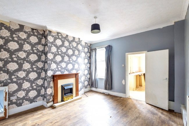 2 Broadway, Goole, East Yorkshire, DN14 5HR 1