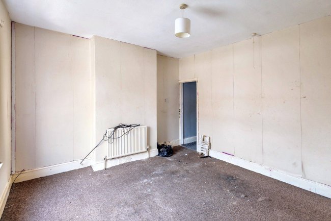 2 Broadway, Goole, East Yorkshire, DN14 5HR 1