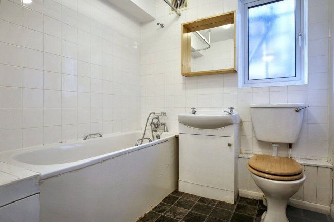 55a Endwell Road, Brockley, London SE4 2NE 5