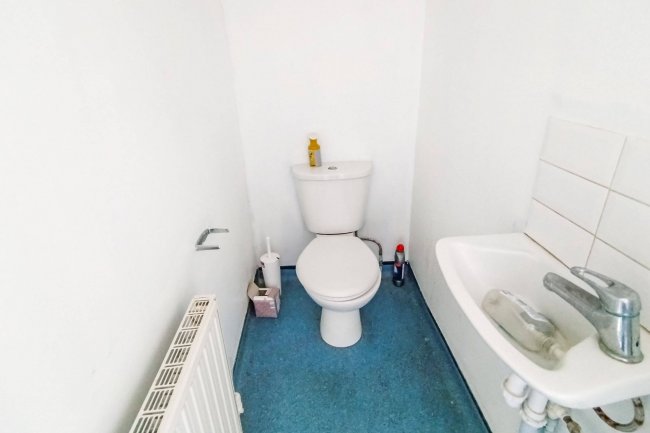 18 Bradbury Street, Dalston, London, N16 8JN 19