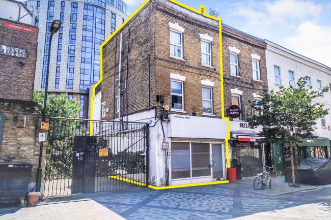 18 Bradbury Street, Dalston, London, N16 8JN 19