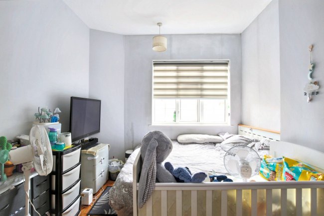 160 Heath Park Road, Gidea Park, Romford, Essex, RM2 5XL 30