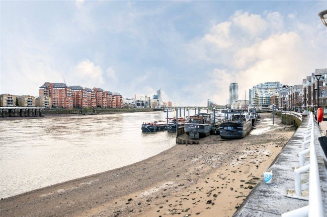 Flat 83 Mendip Court, Chatfield Road, Battersea, London, SW11 3UZ 7