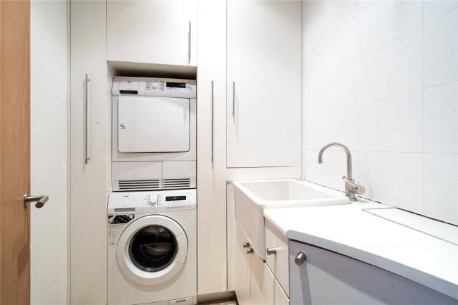 Flat 83 Mendip Court, Chatfield Road, Battersea, London, SW11 3UZ 7