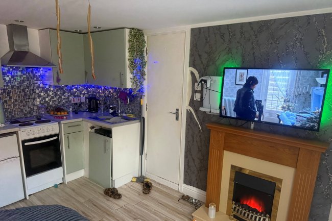 2 Noster Hill, Leeds, LS11 8QE 7