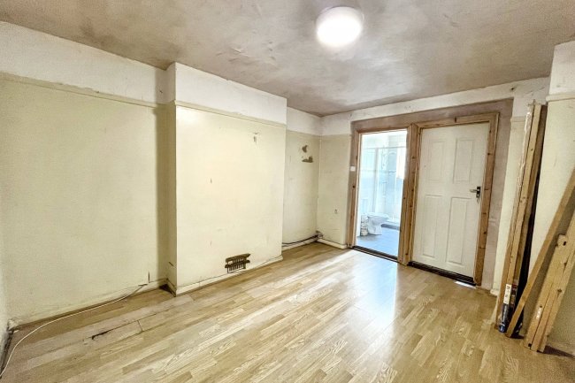 42 Greenwood Road, Mitcham, Surrey CR4 1PE 10